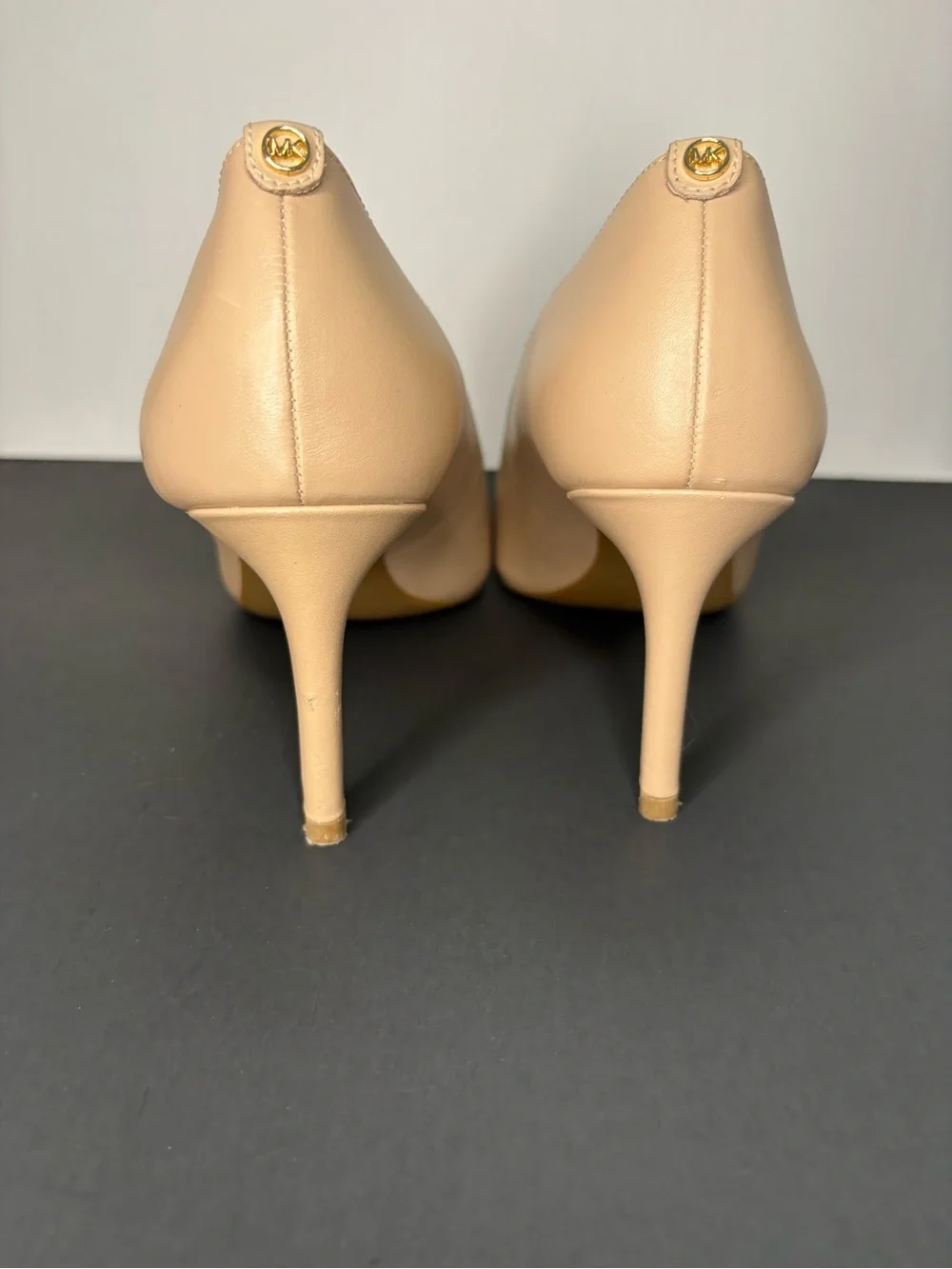 Michael Kors Alina Flex Nude Leather Pointed Toe Pumps 7.5